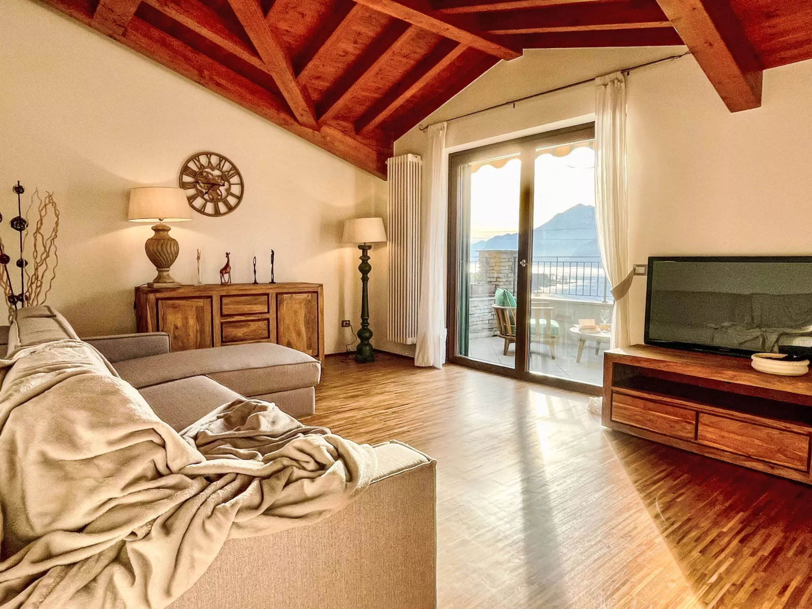 Lake View Penthouse - Binnen