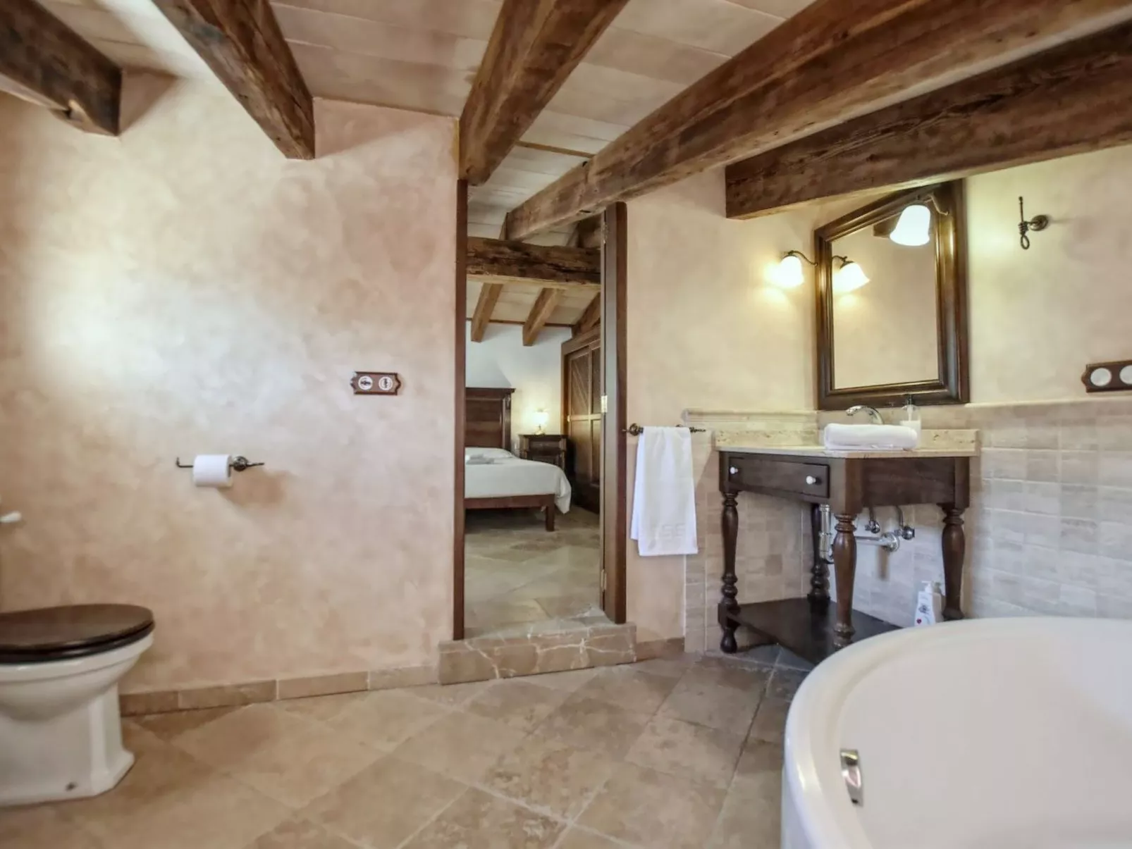 Ferienvilla mit Garten, Grill und Terrasse - Binnen