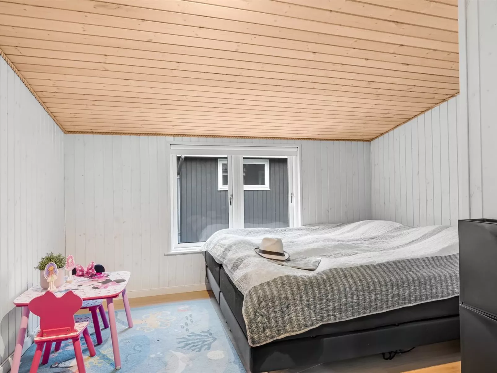 "Sampsa" - 350m from the sea - Binnen