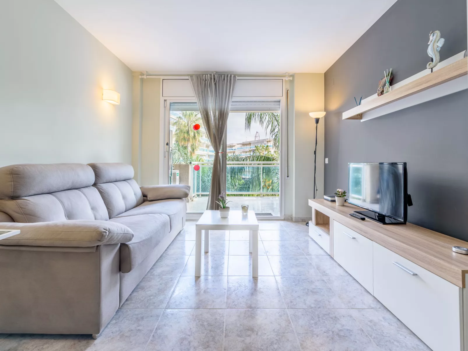 Village Park - Binnen