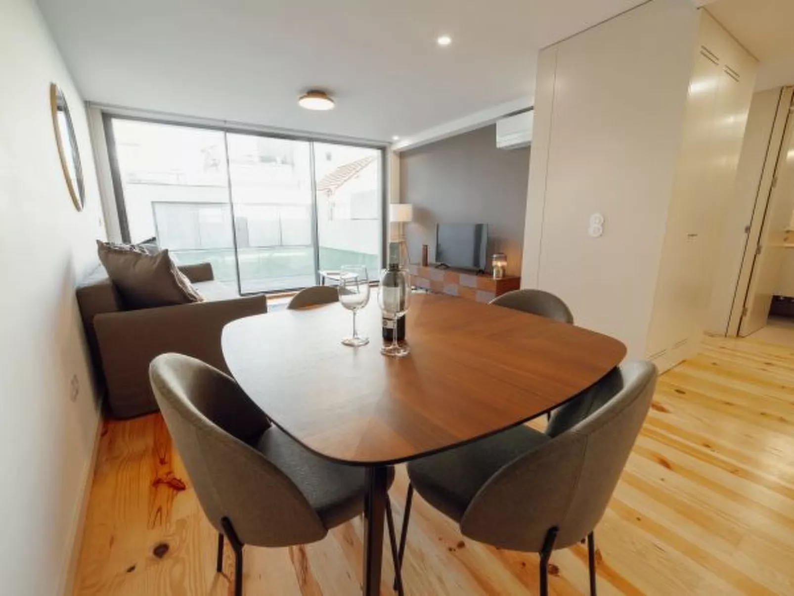 GAIA PREMIUM A WITH TERRACE by VACATIONY - Binnen