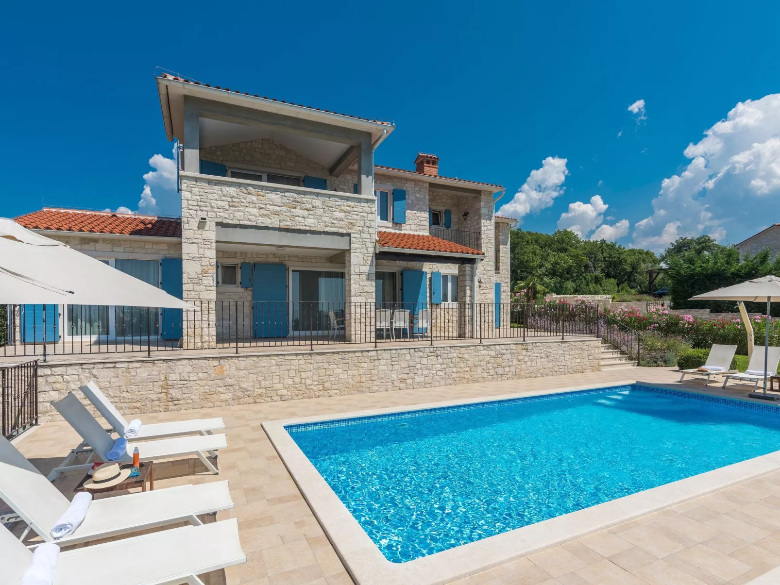 Romantische Villa mit Meerblick, Pool und Jacuzz - Image-tags.info