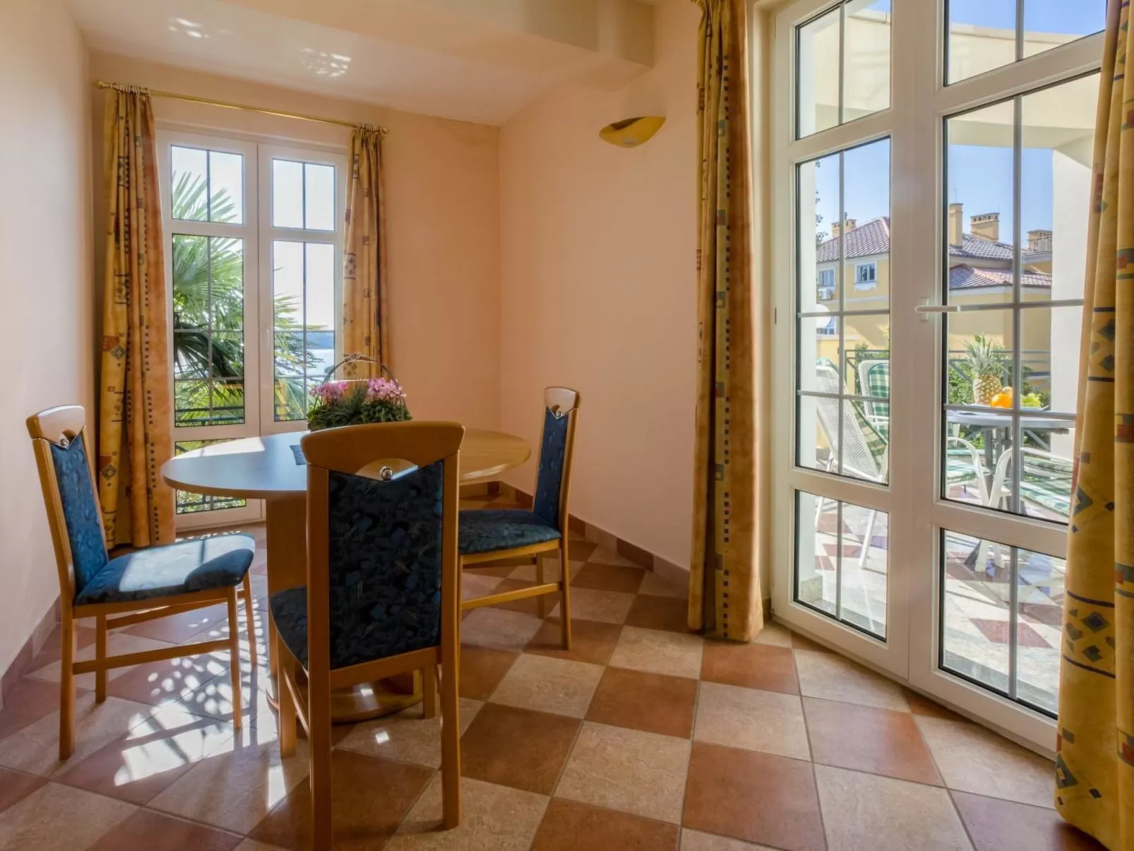 VILLA ROZA 4 / HR-01832-04 - Image-tags.info