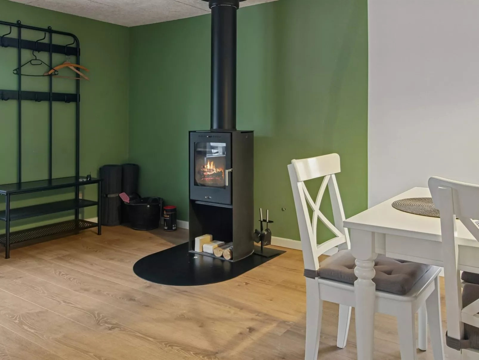 "Kabbi" - 2.6km from the sea - Binnen