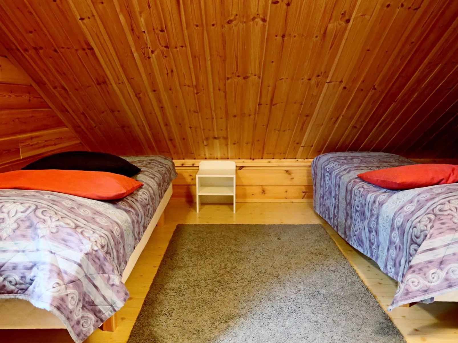 Annabella a - Binnen