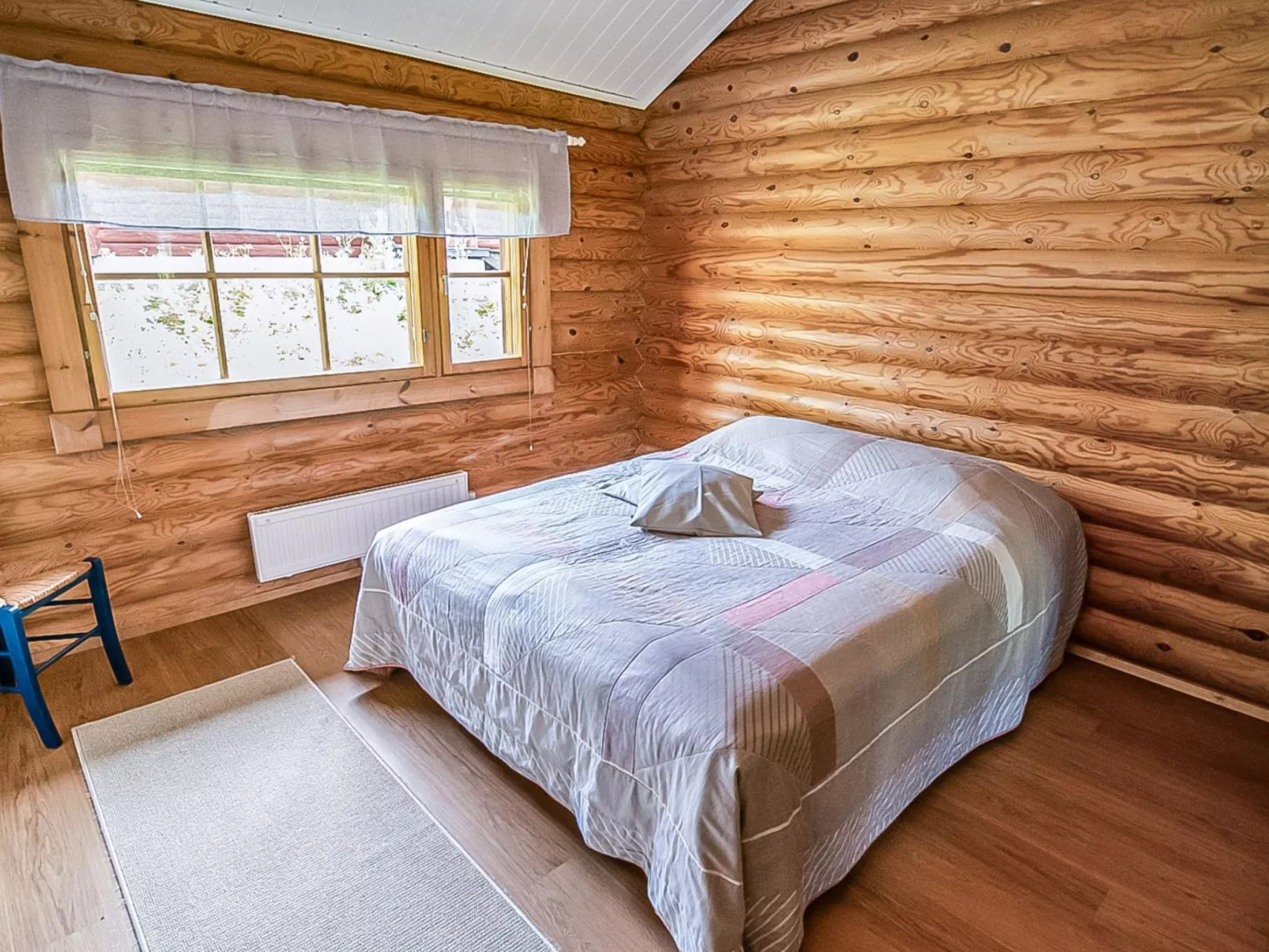 Rustholli 1 - Binnen