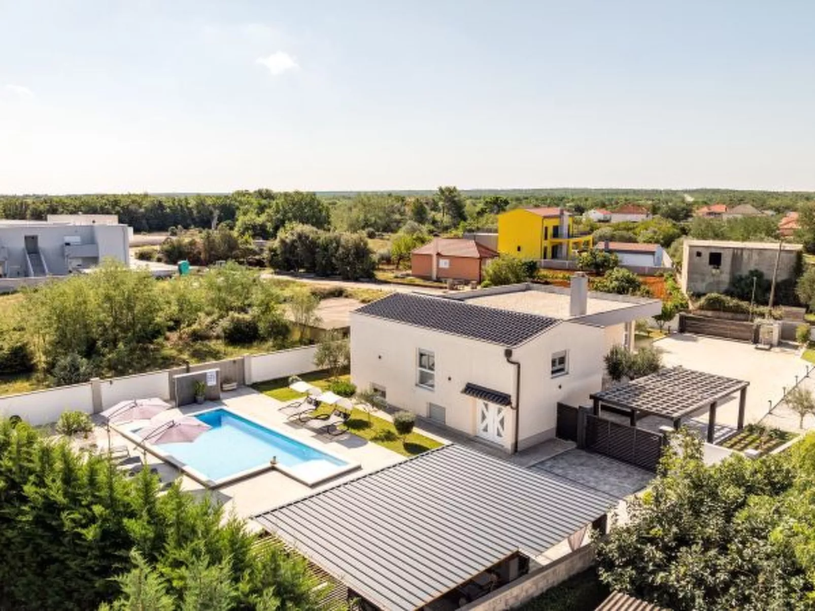 Villa Miranda with pool - Image-tags.info