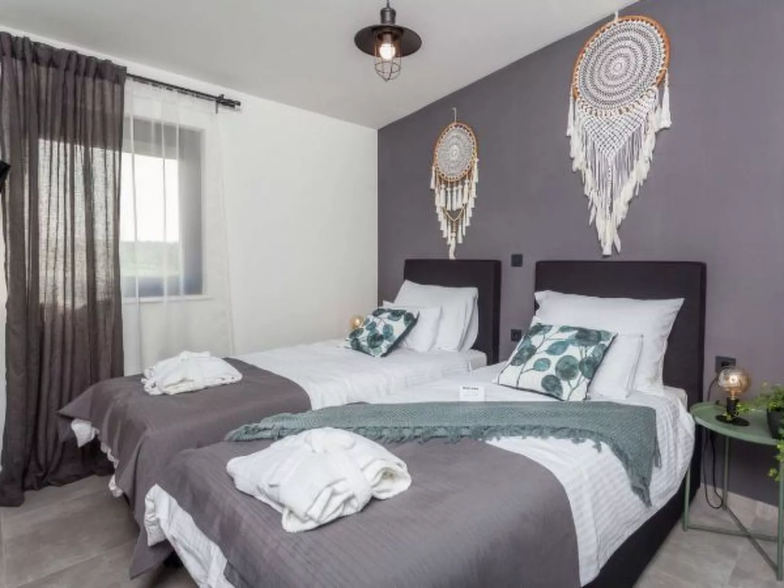 Villa Royal with heated pool - Image-tags.info