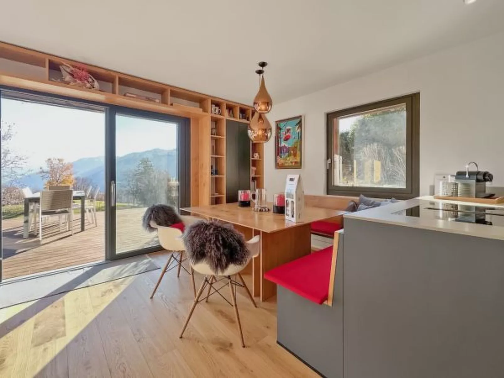 Mirador Alpine Horizon -Crans Montana- Swiss Alps - Binnen