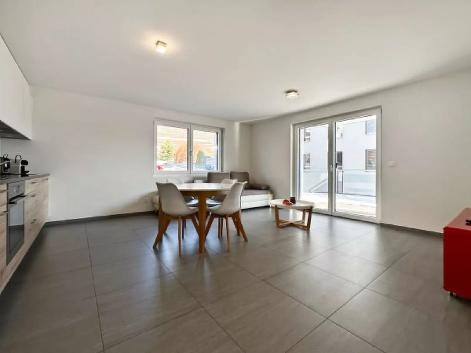 Aux Bons Matins de Gégé à 10mns de Sion - Binnen