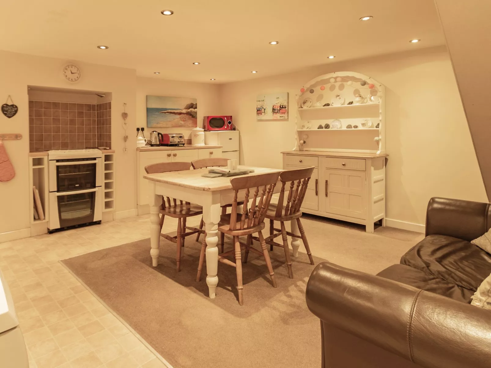 Robins Nest - Binnen