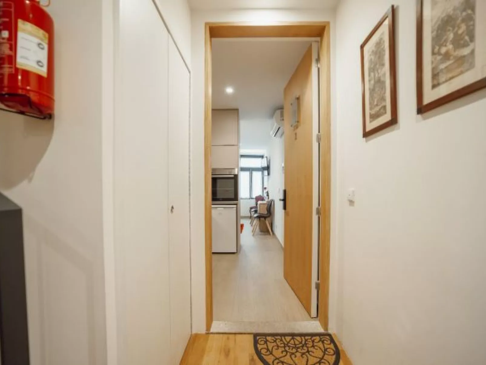 CARMO RESIDENCE PORTO - S. HELENA by VACATIONY - Binnen