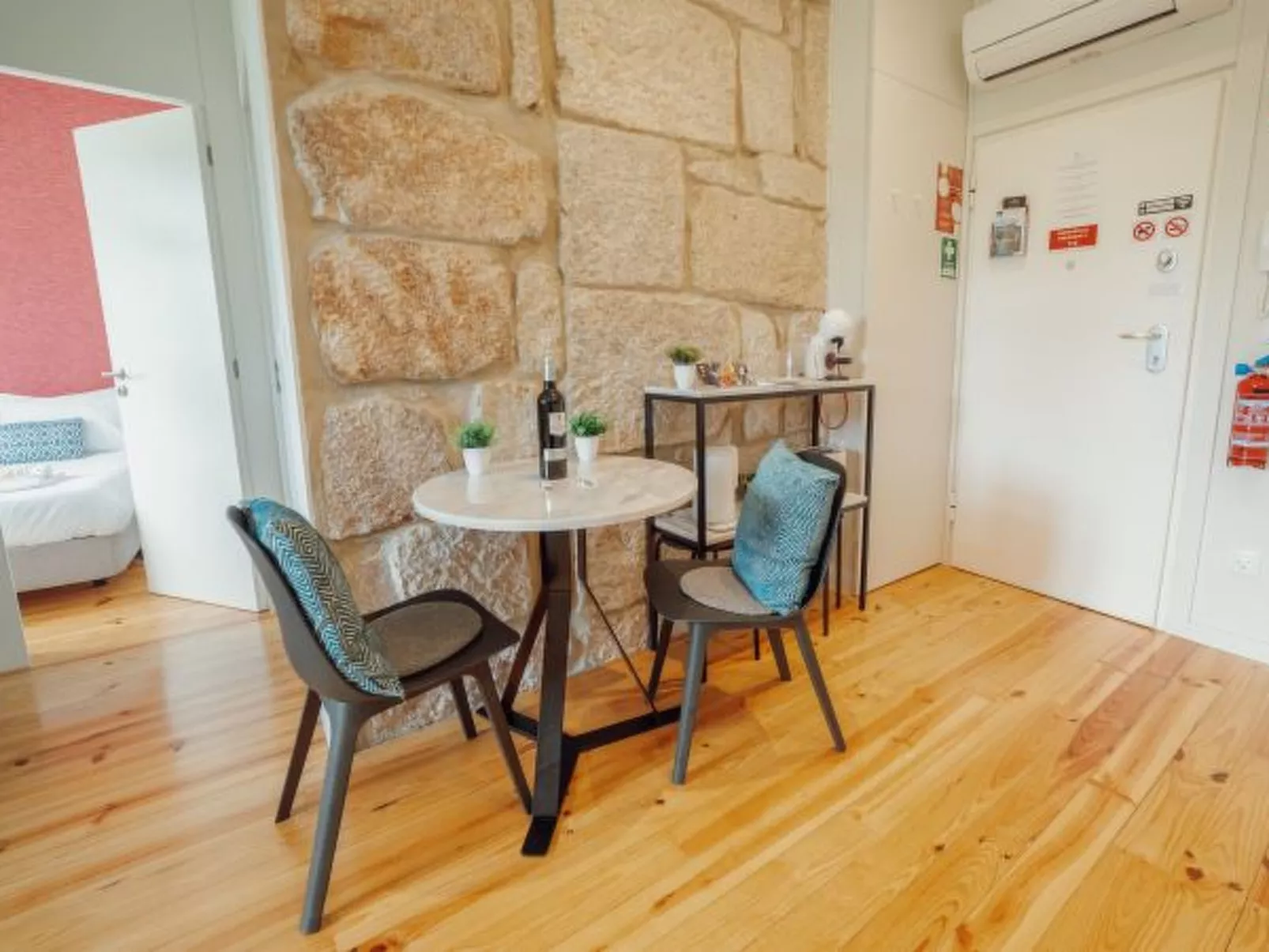 OPORTO POOL APARTMENT by VACATIONY - Binnen