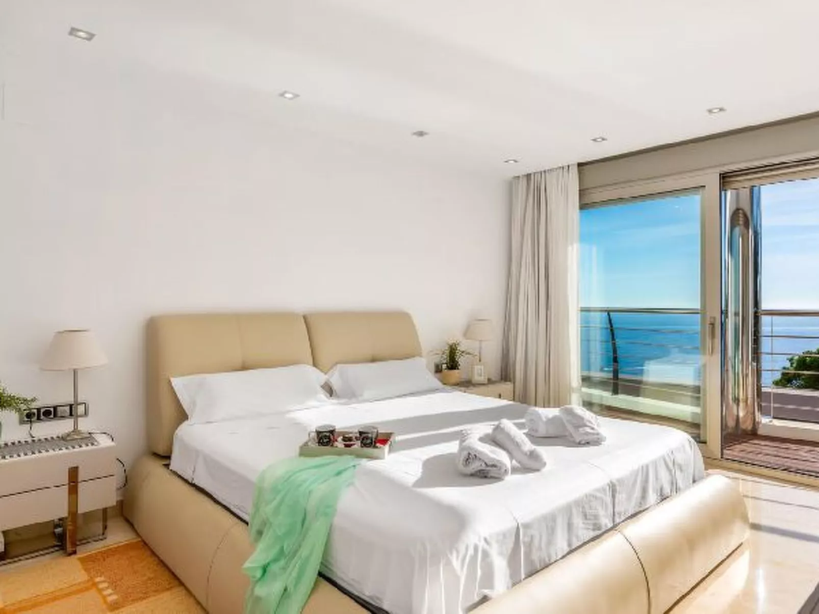 Villa Campomanes - PlusHolidays - Image-tags.info