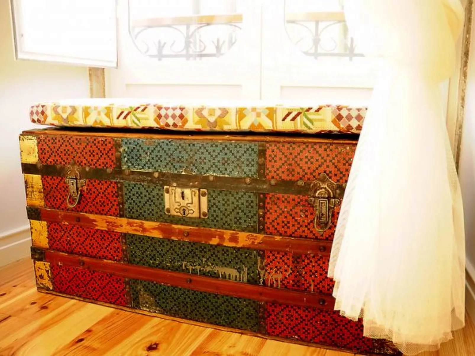 Sado Blue City&River Flats - Gal&aacute-pos - Binnen