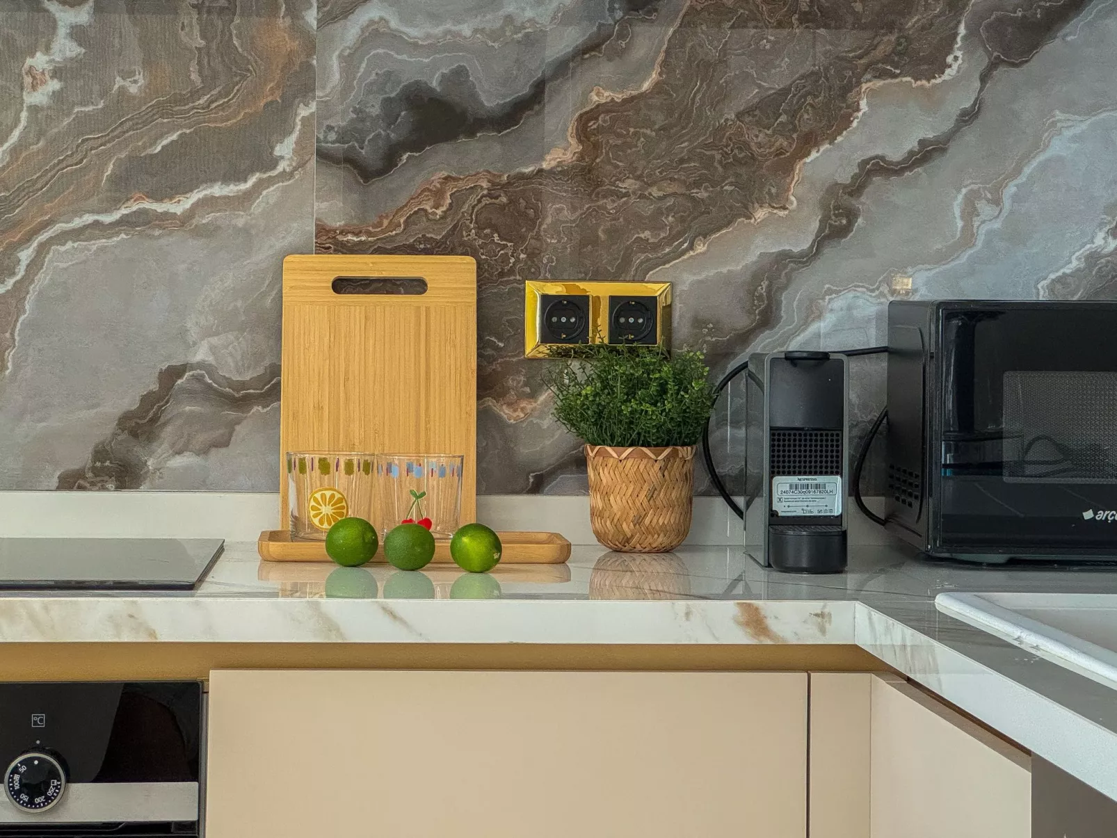 Qoople Eхсellence B-49 neue Wohnung am Meer - Binnen