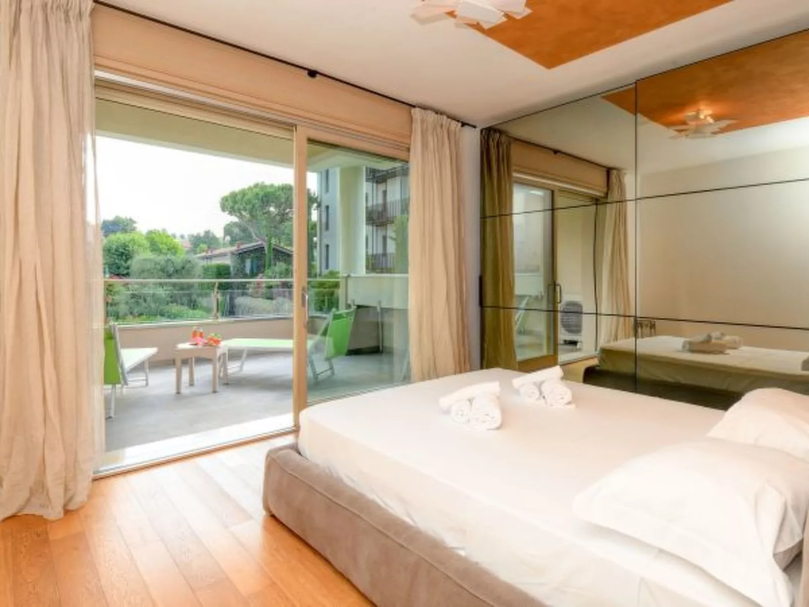 Desenzanoloft Oscar Luxury Suite - Image-tags.info