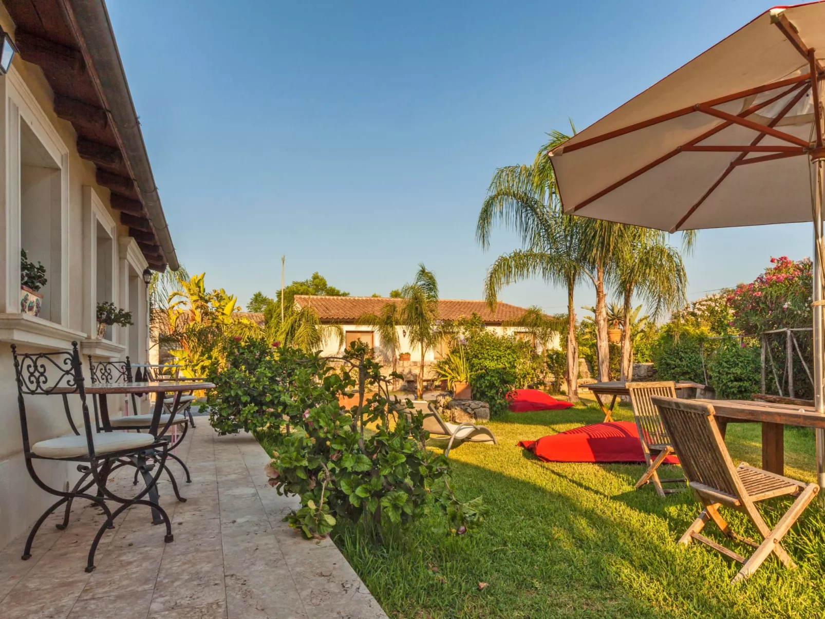 Villa dei Papiri - Exklusives Zimmer mit möbliertem Garten - Buiten