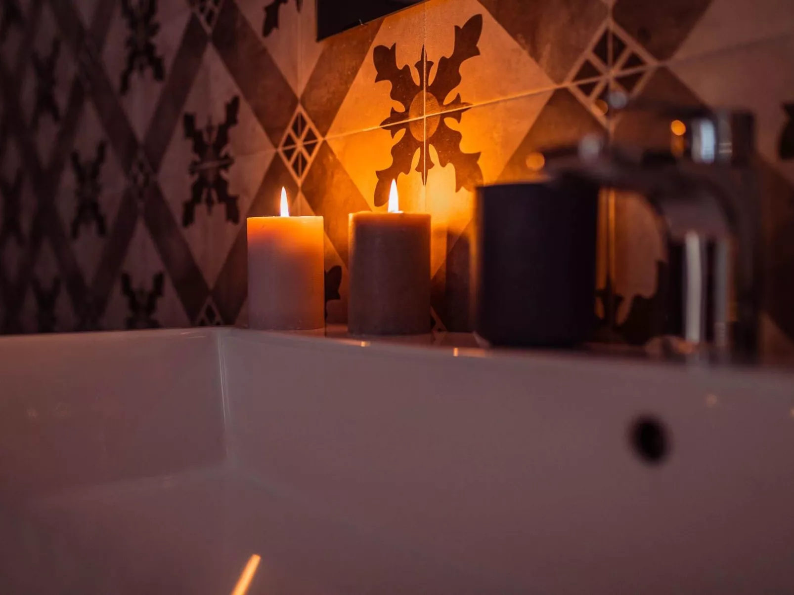 Scirocco - centro storico vicino al mare - Binnen