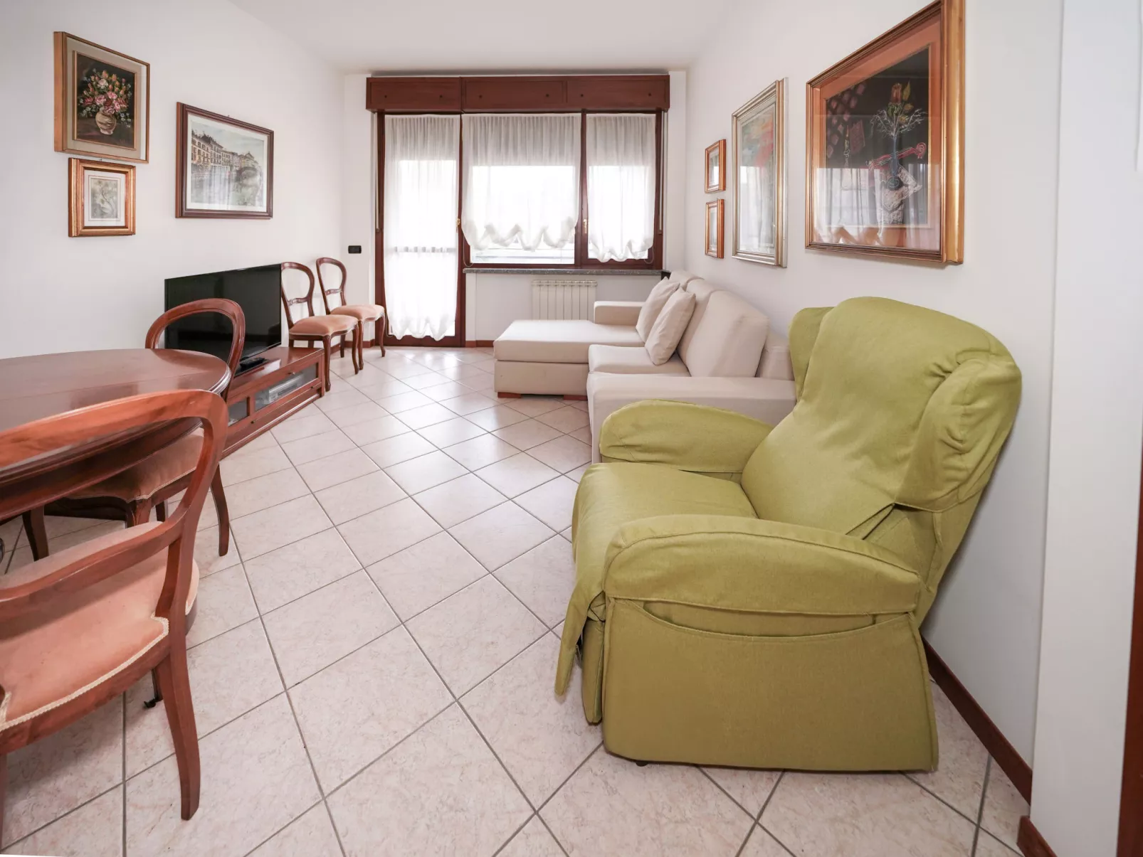 Grandmother's house - Binnen