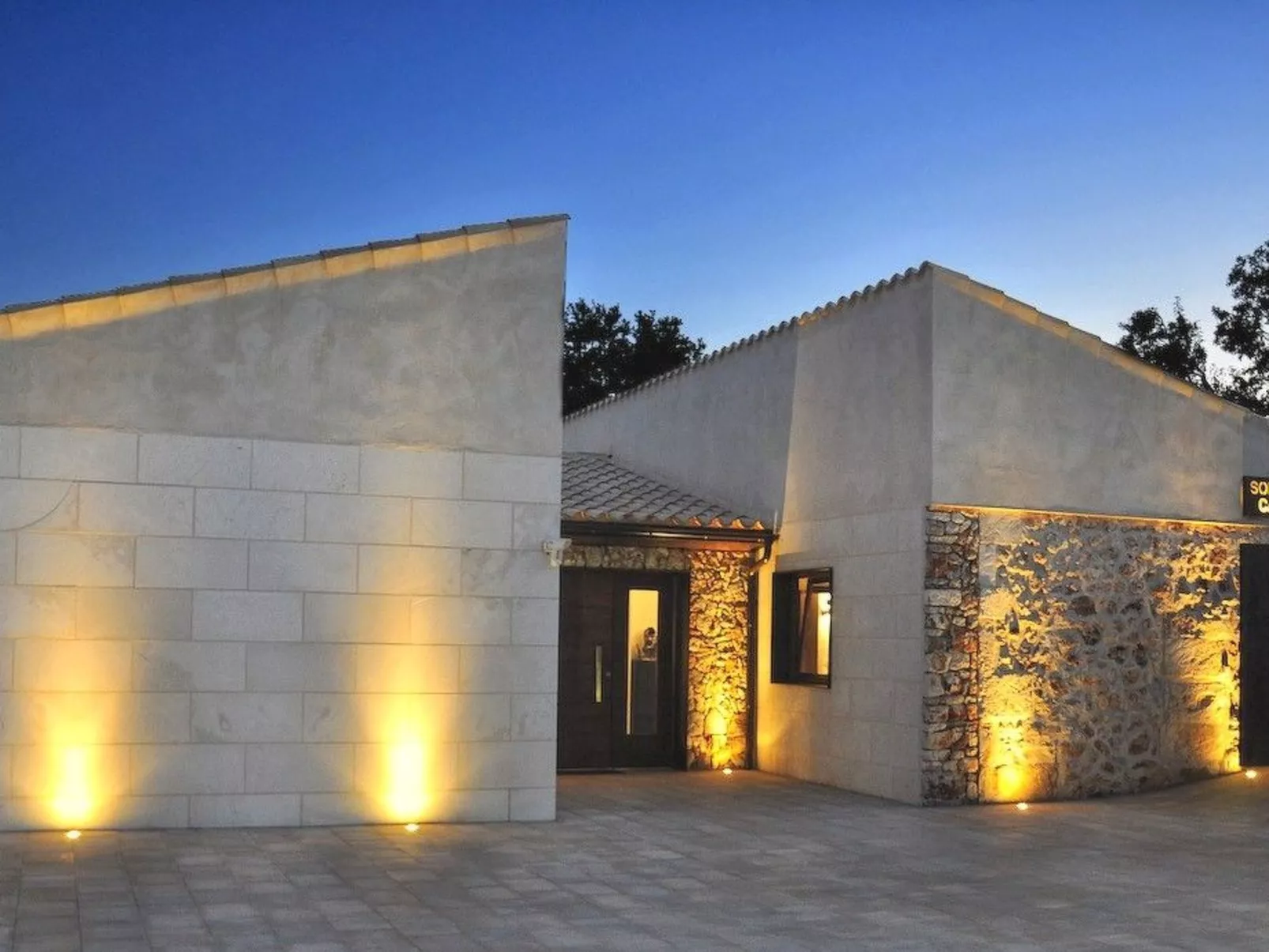 Schönes Landhaus vor kurzem am Rande des Dorfes von Muro gebaut. - Image-tags.info