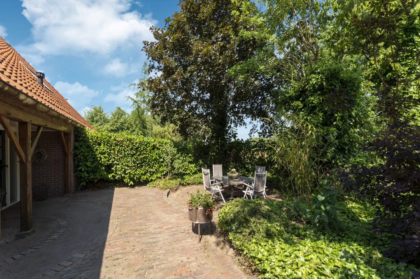 Vakantiewoning de Zwaluw-Buitenkant zomer