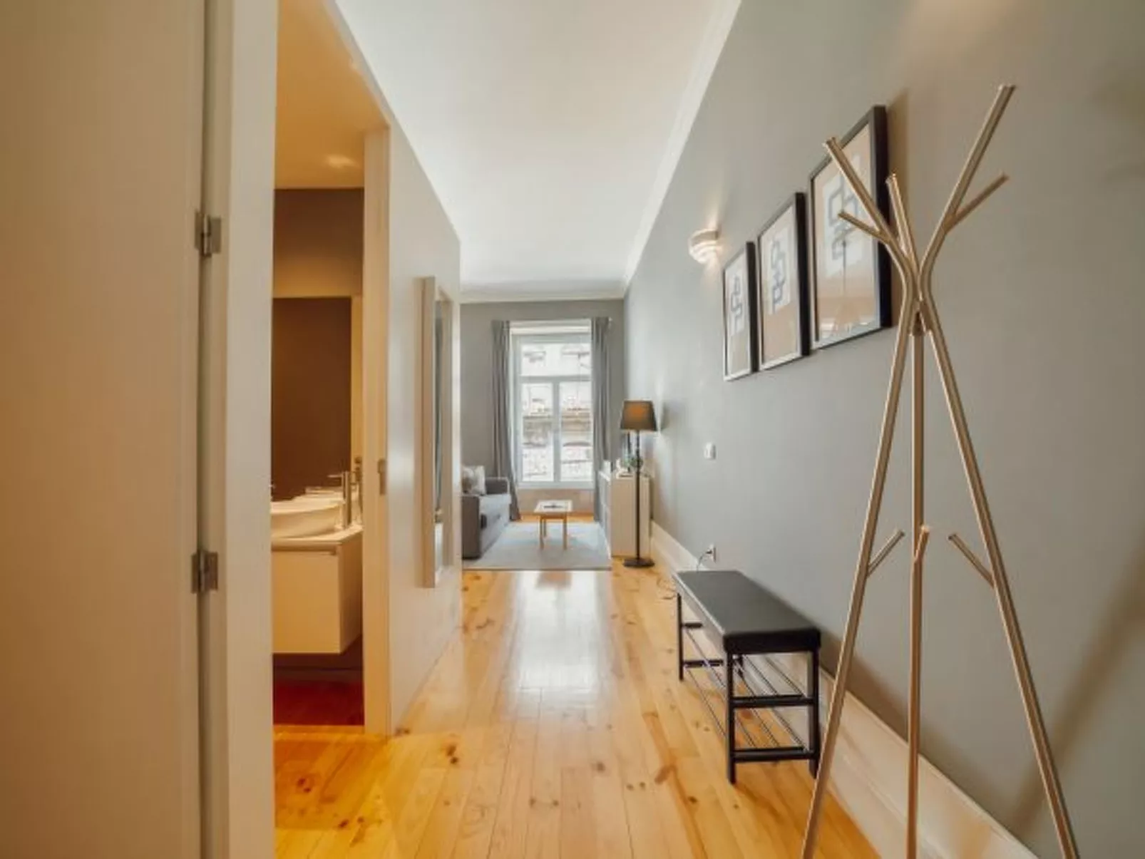 DOWNTOWN EXCELLENCE APARTMENT by VACATIONY - Binnen