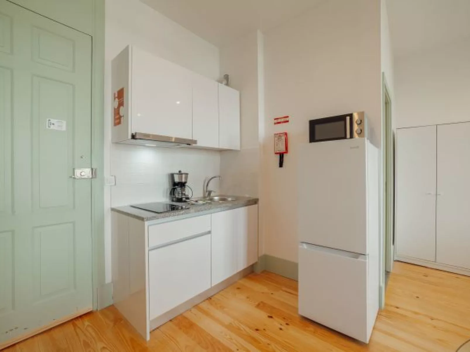 DOWNTOWN SUITE B by VACATIONY - Binnen