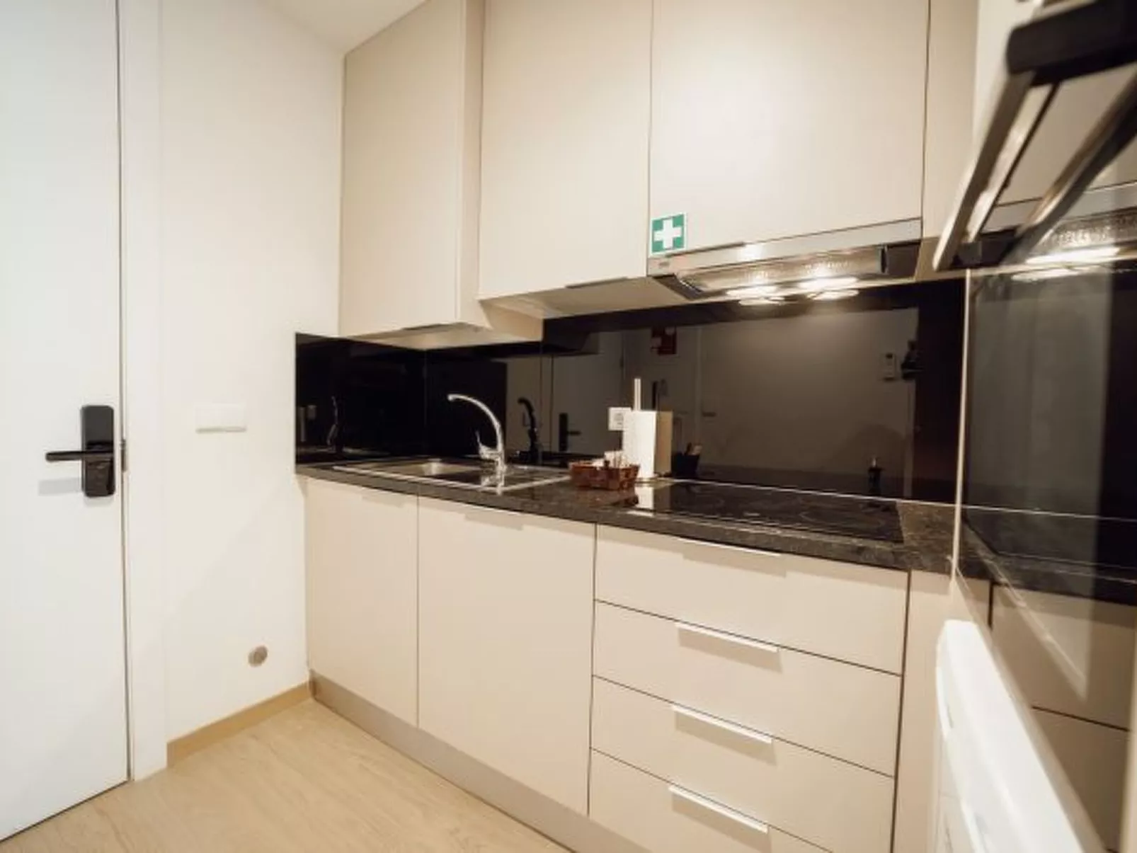 CARMO RESIDENCE PORTO - S. ANA by VACATIONY - Binnen