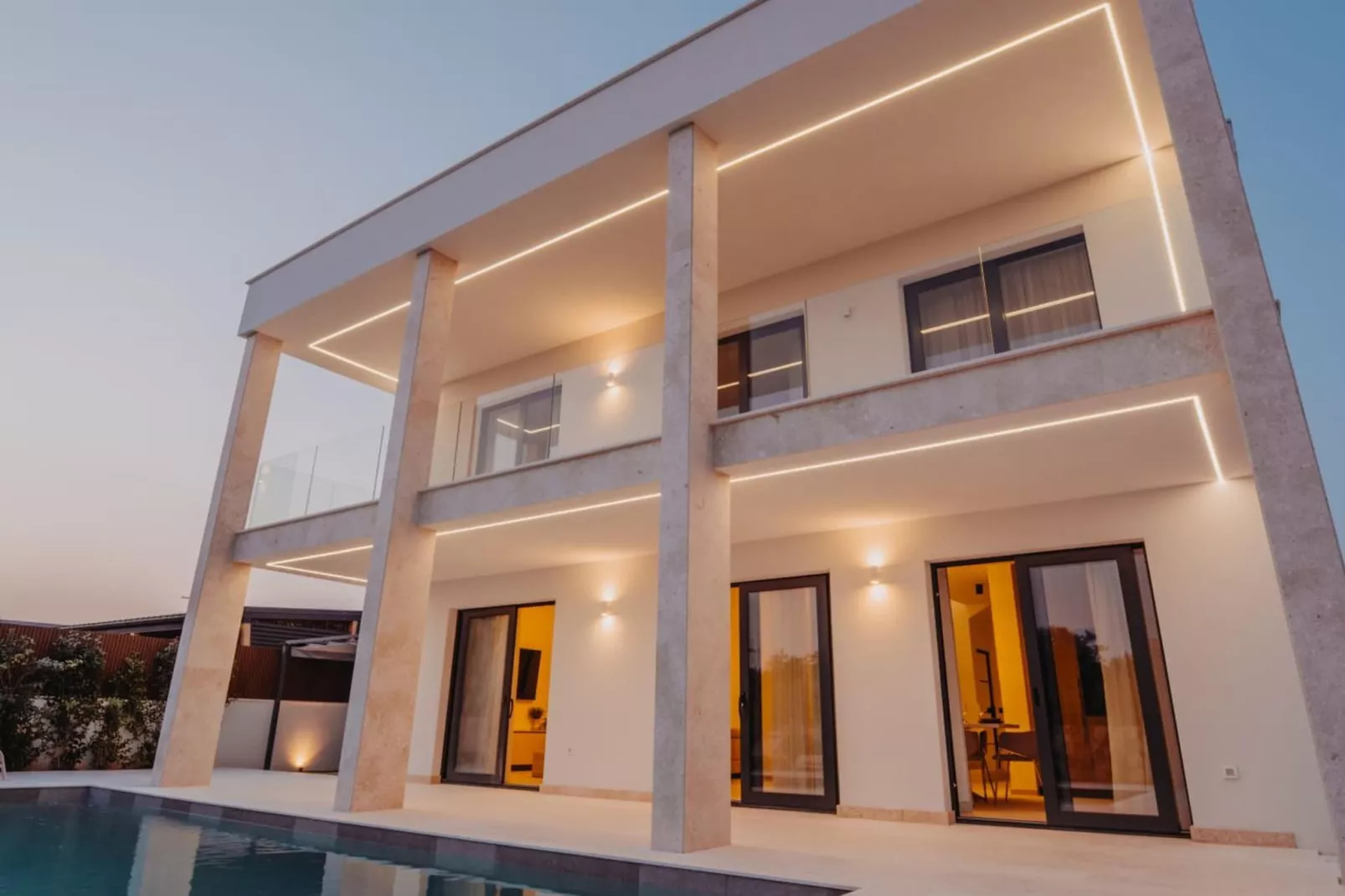 Seaview Villa Turnea - Buitenkant zomer