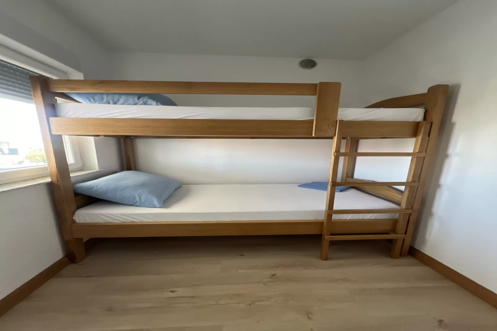 Apartment Lavaran 4 - Slaapkamer