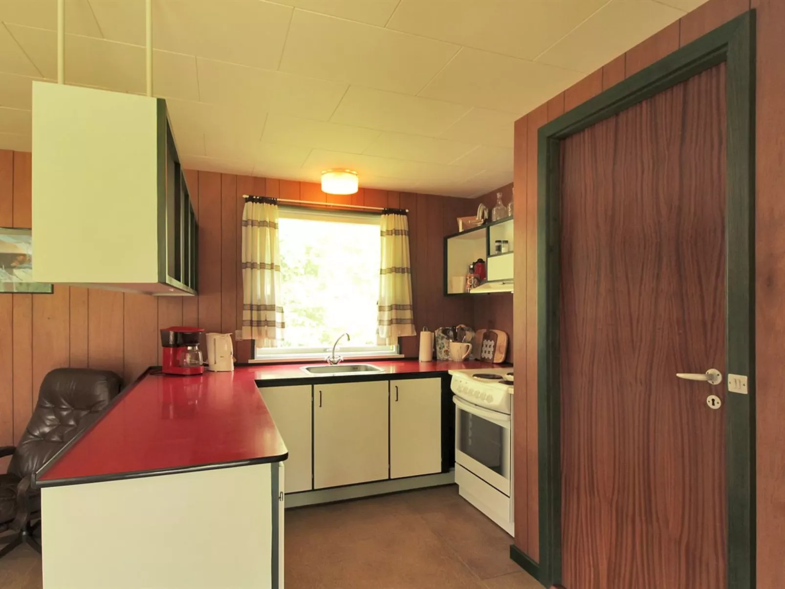 "Bergitte" - 450m from the sea - Binnen