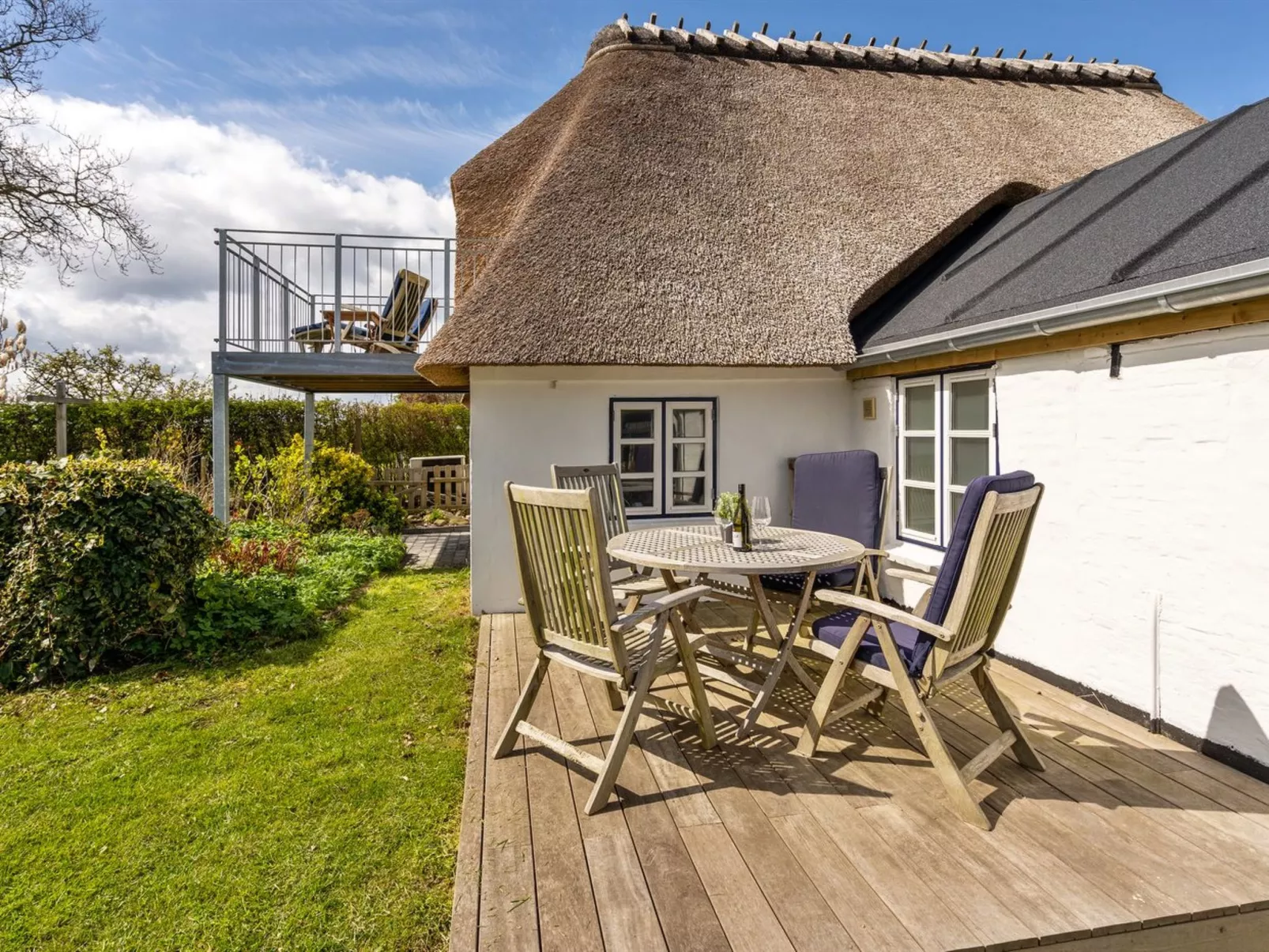 "Gyril" - 100m from the sea - Buiten