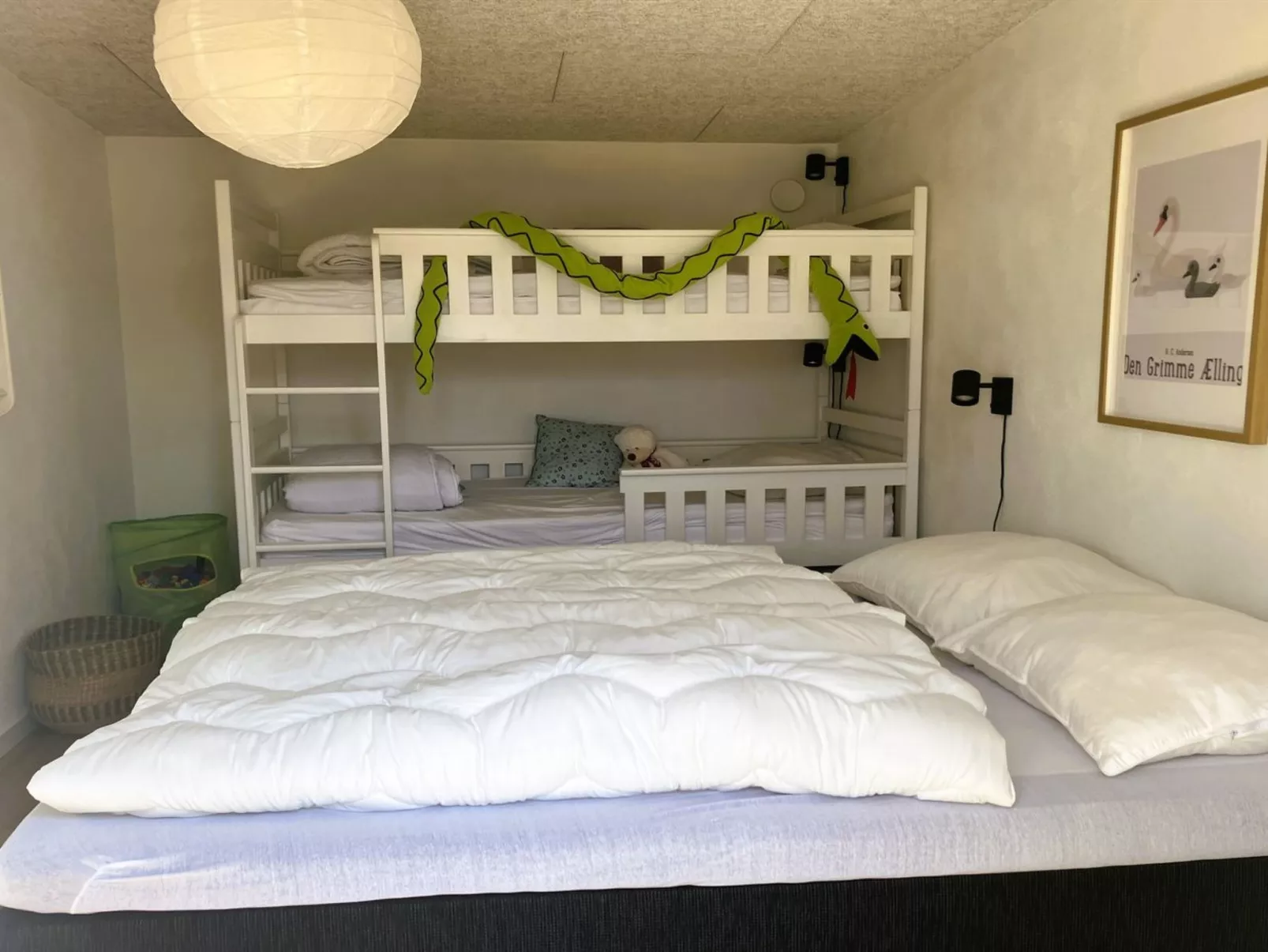 "Carlene" - 350m from the sea - Binnen