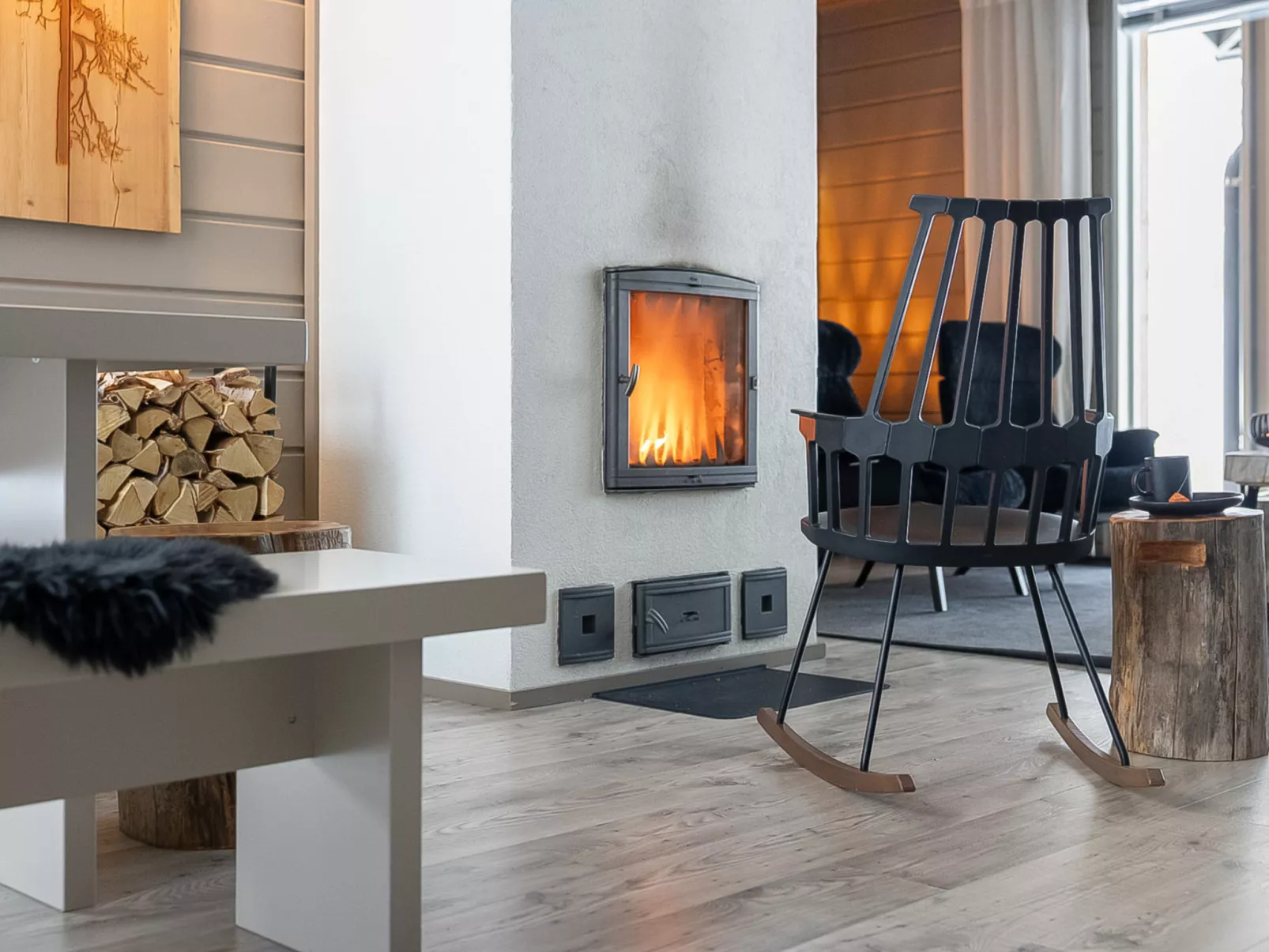 Loma-saaga 3 - Binnen