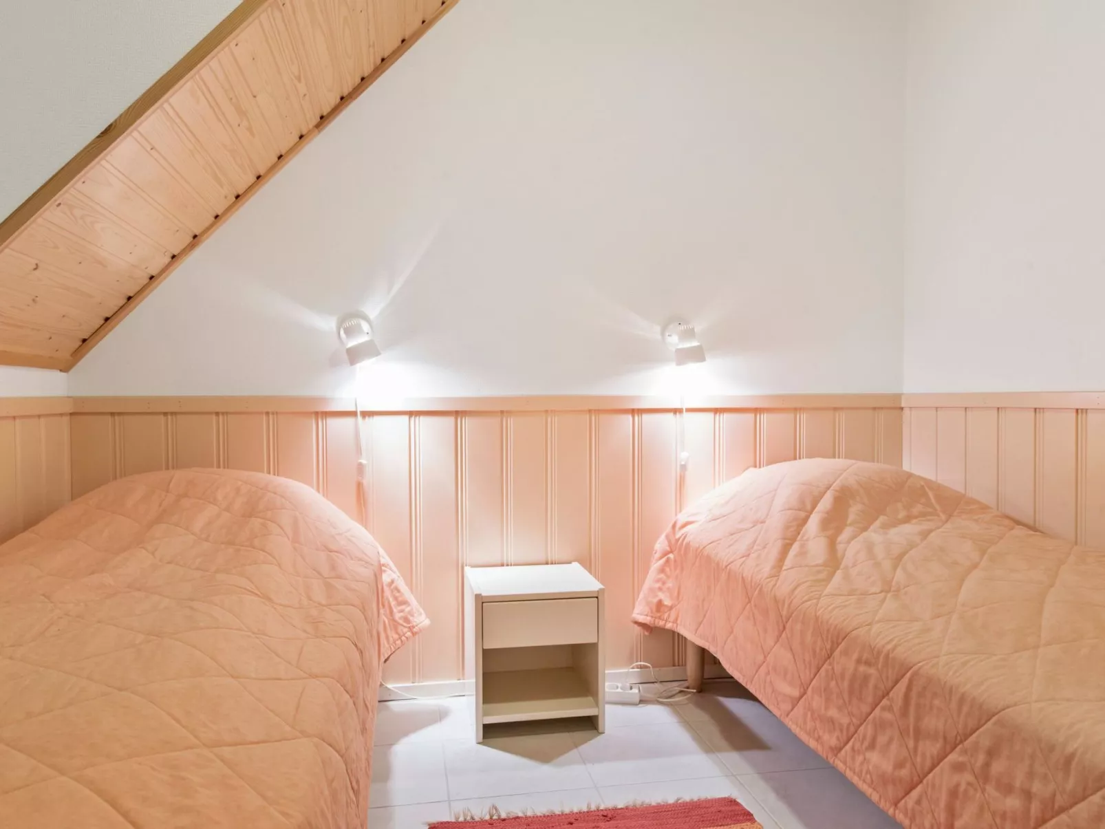 Yllästar 1 as 208 (la-la) - Binnen