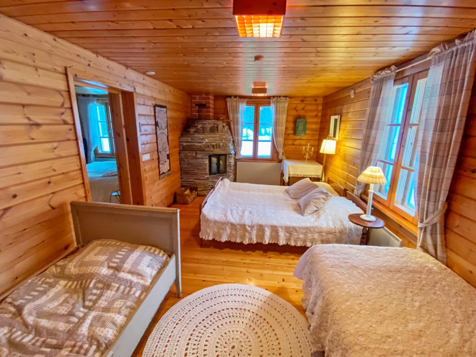 Laattajan hirsipirtti - Binnen