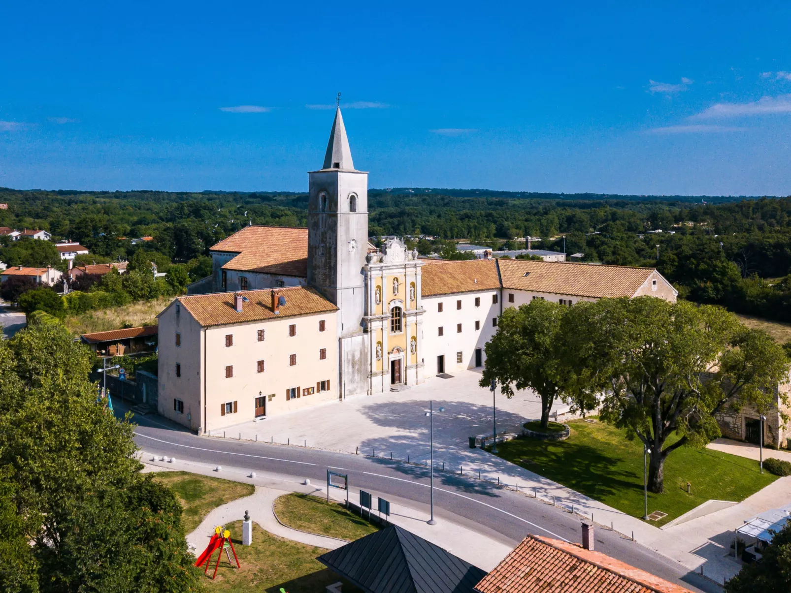 House 526 - Omgeving