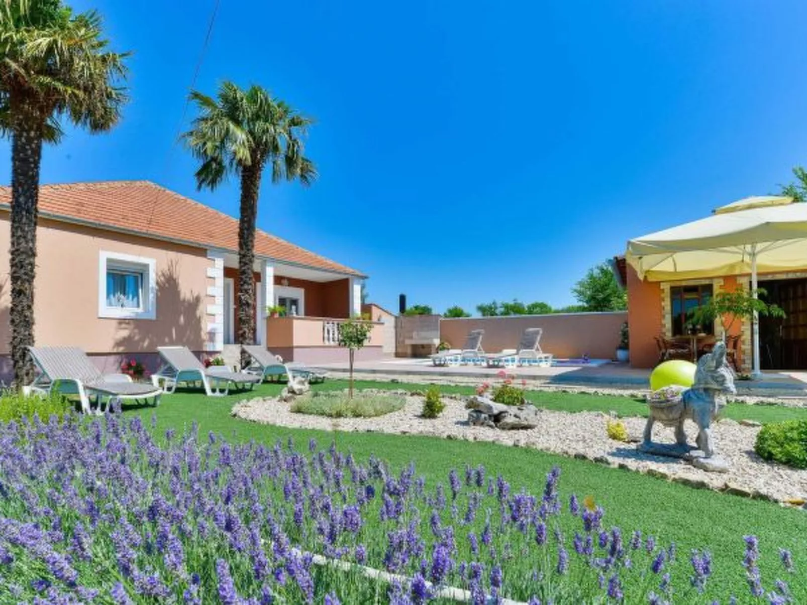 Holiday House Meri with pool - Image-tags.info