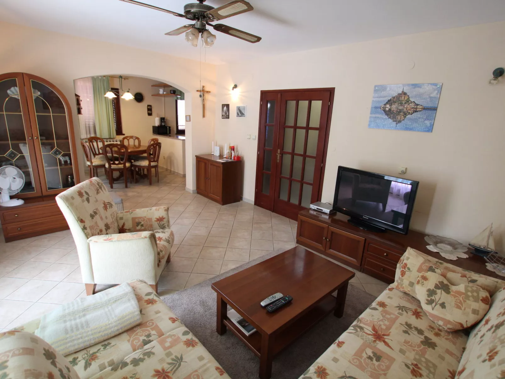 Villa Viktoria / HR-11041-01 - Image-tags.info