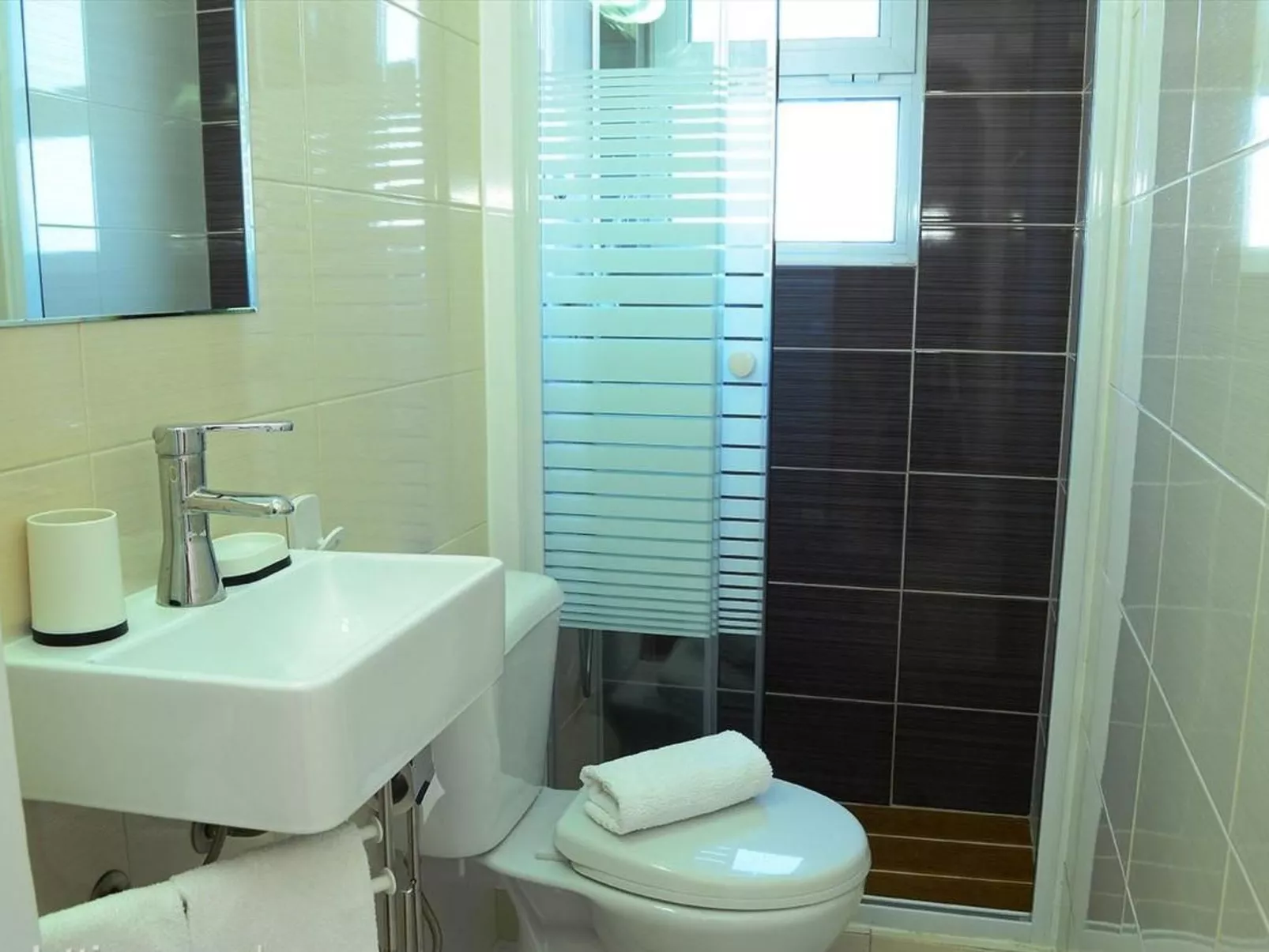 Wohnung mit Blick auf das Wasser - Binnen