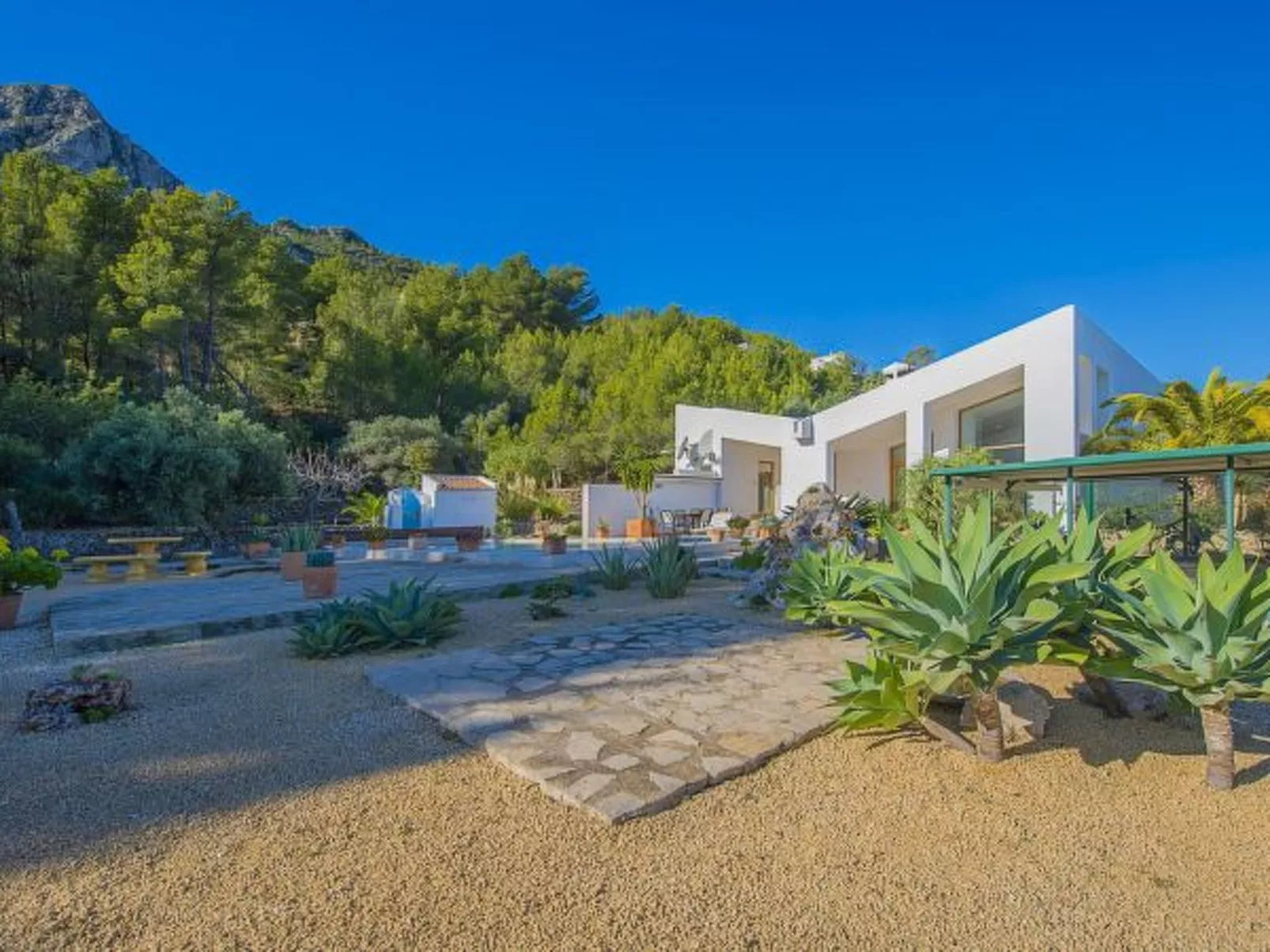 Villa Remi - PlusHolidays - Image-tags.info