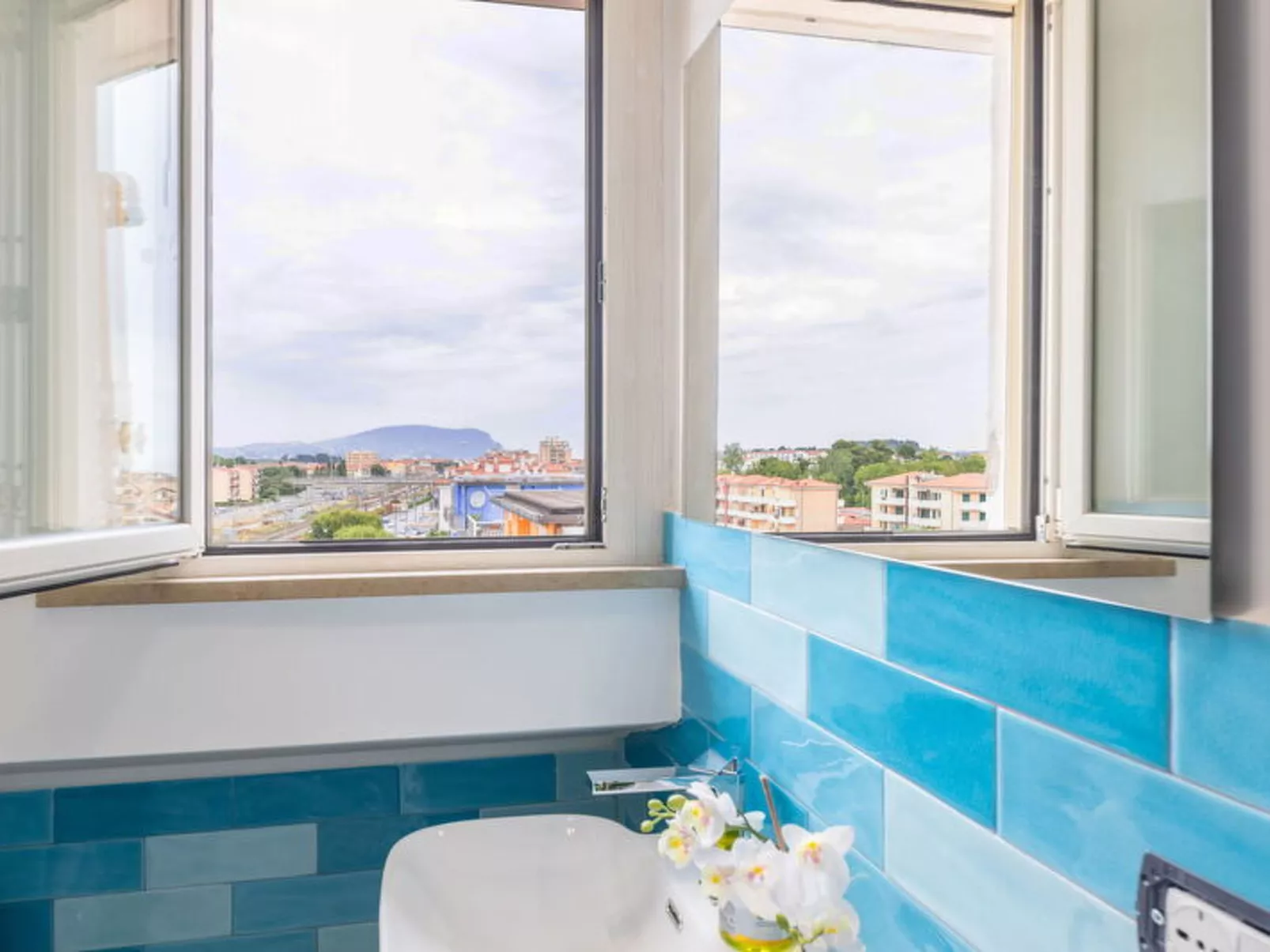 Conero Bluloft - Binnen