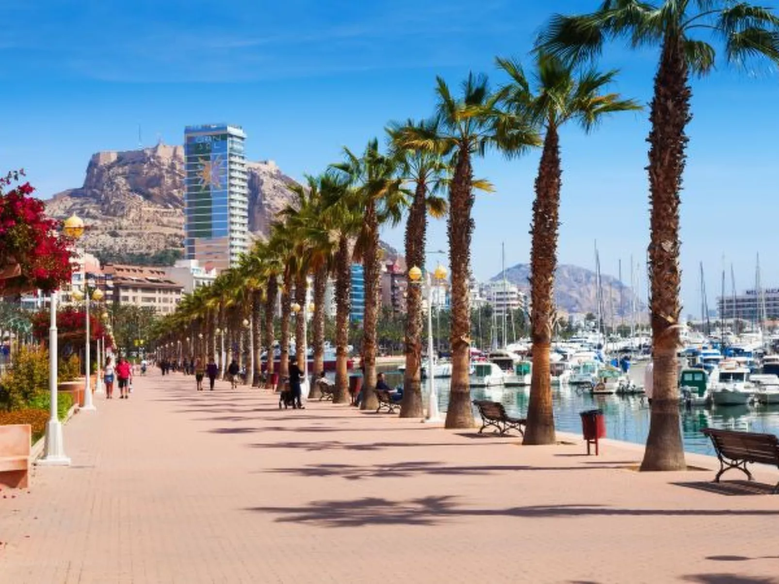 APARTAMENTO POSTIGUET CON BALCON - Buiten