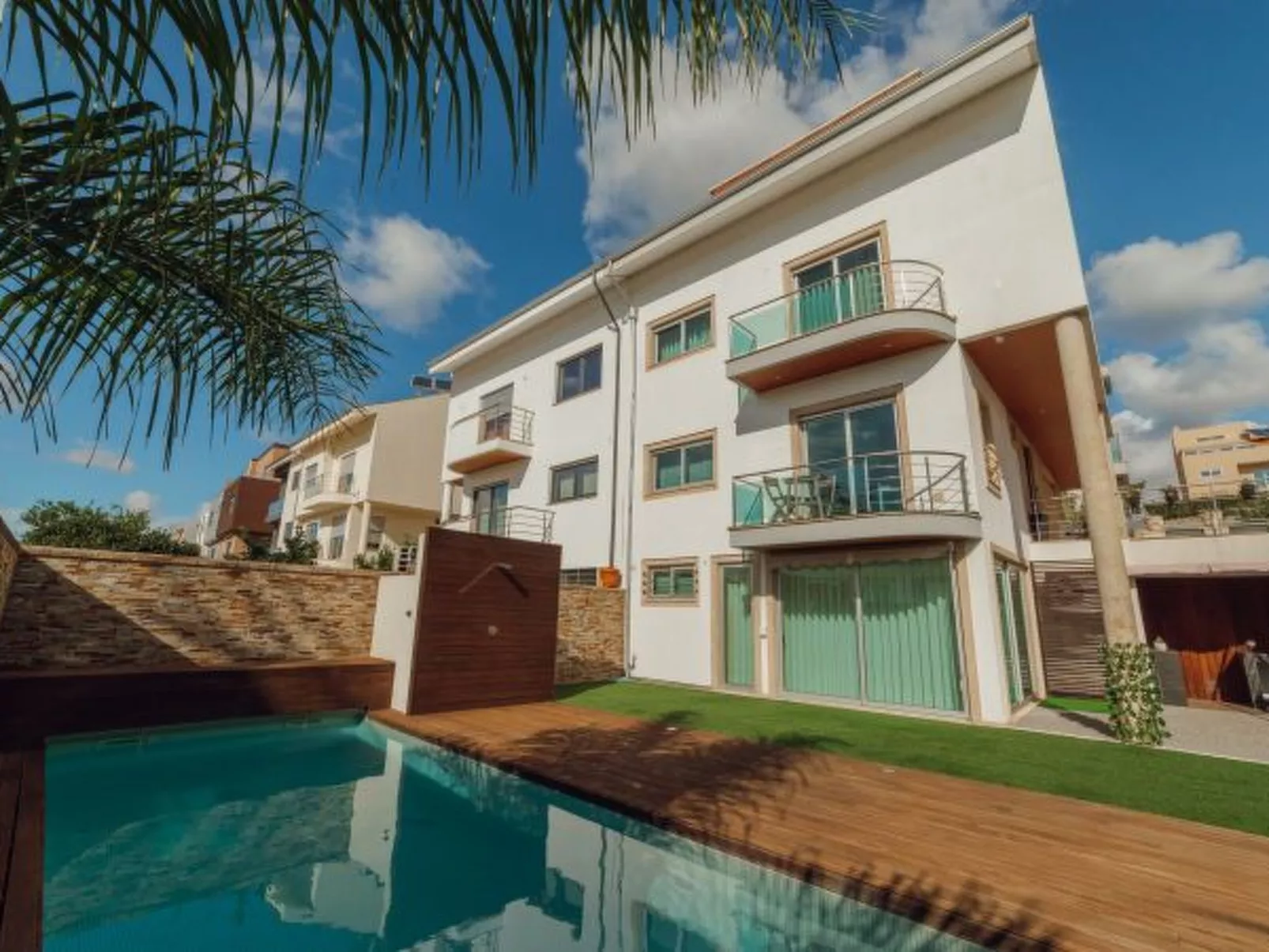 POOL & CINEMA VILLA by VACATIONY - Buiten