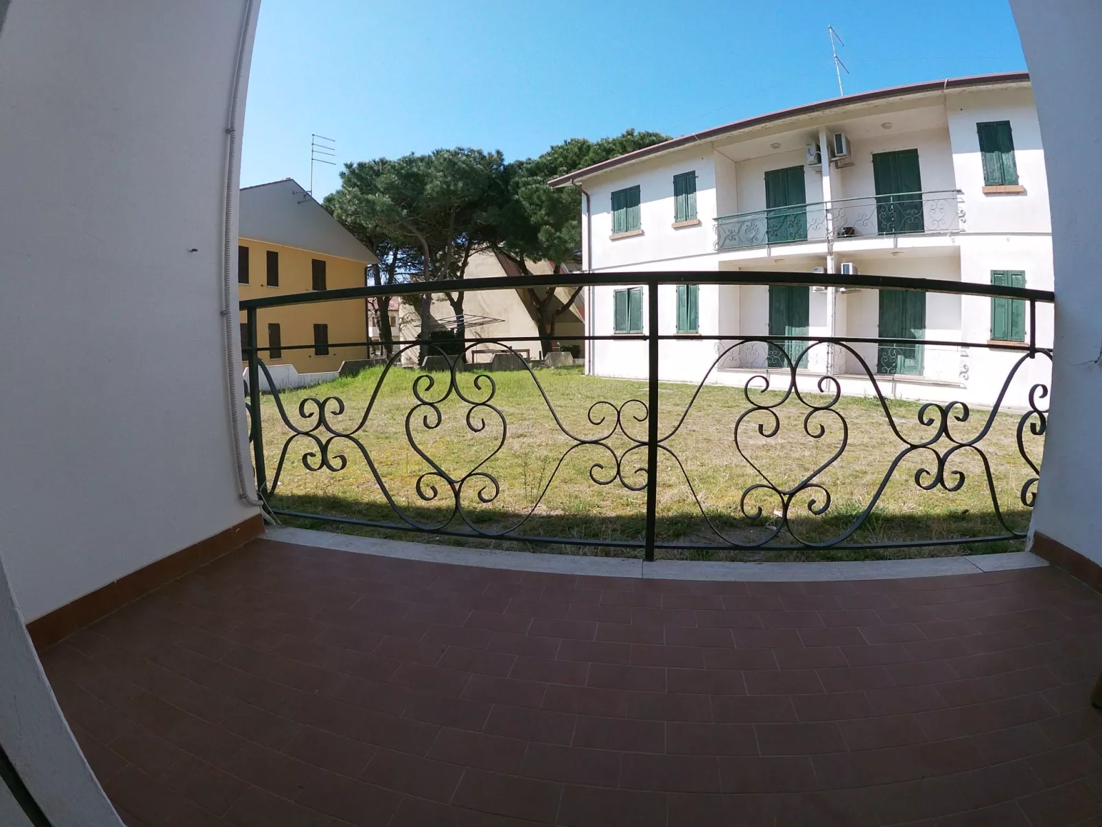 Dreizimmerwohnung Tata 98 50 m vom Meer entfernt - Image-tags.info