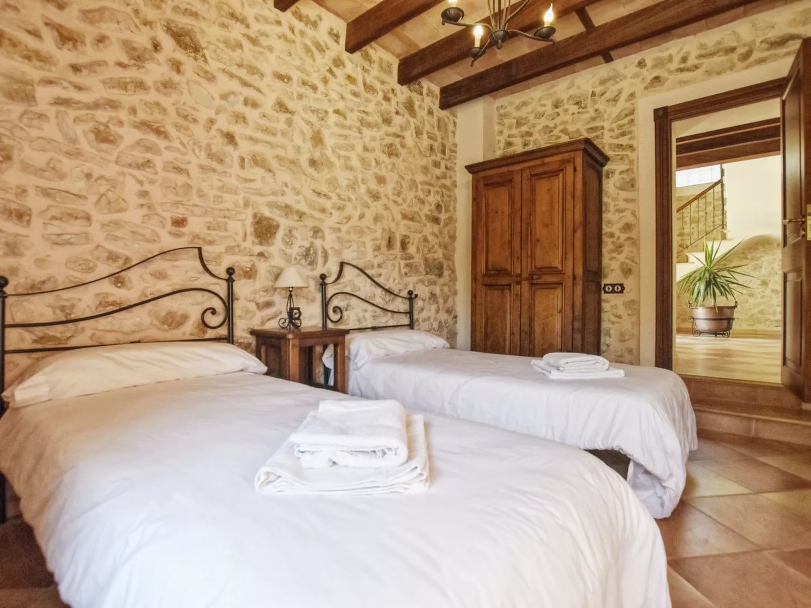 Villa mit eigenem Schwimmbad - Binnen