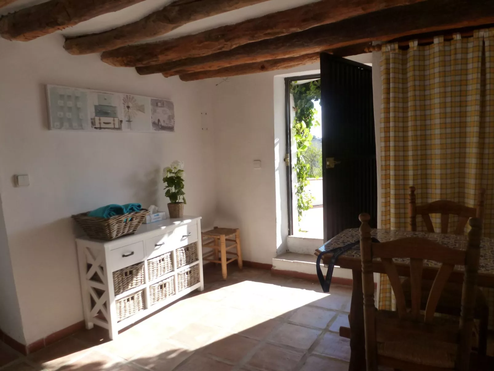 Finca "La Estrella de Cómpeta". - Binnen