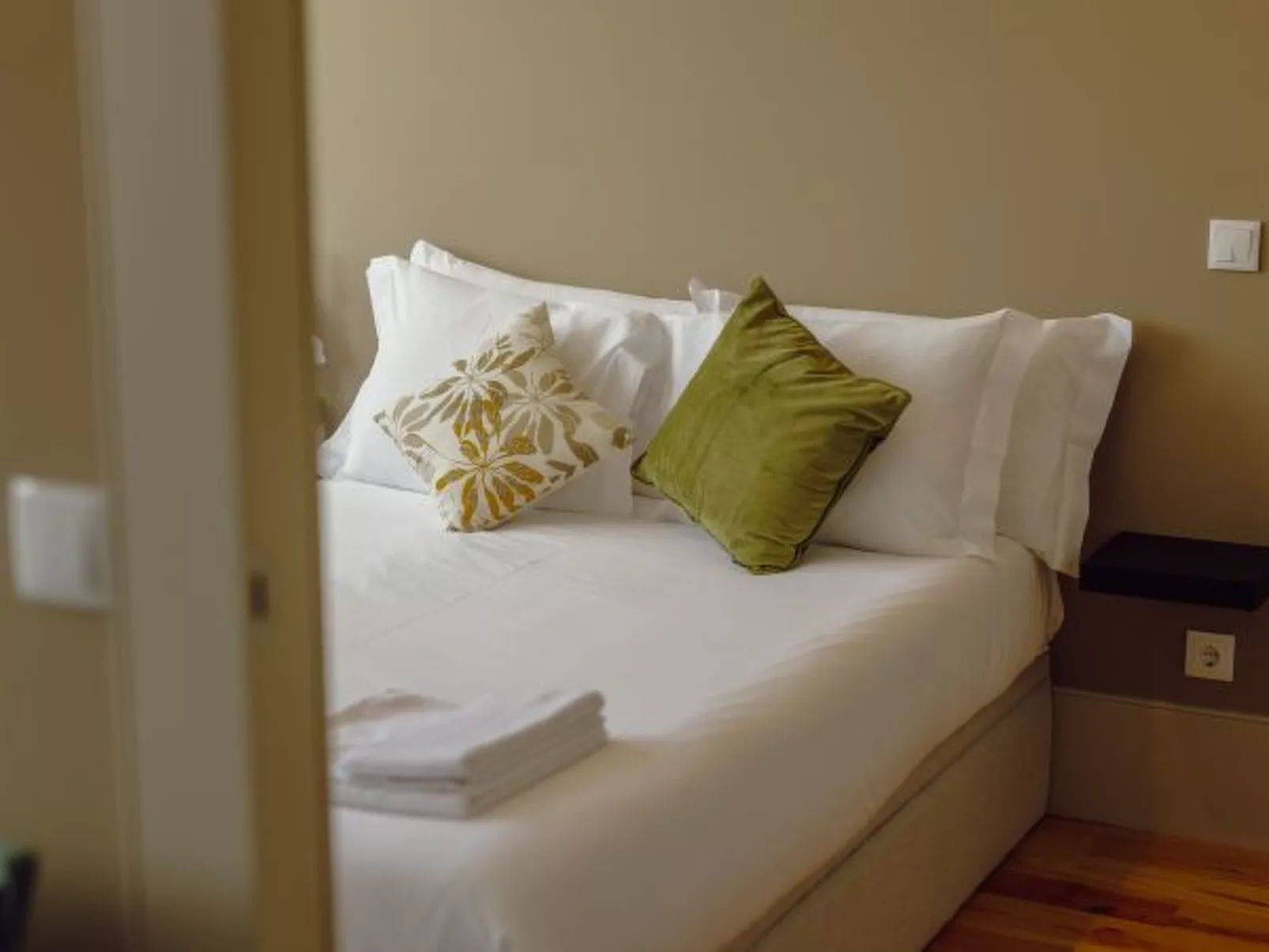 LEGACY OPORTO DESIGN APARTMENT G by VACATIONY - Binnen