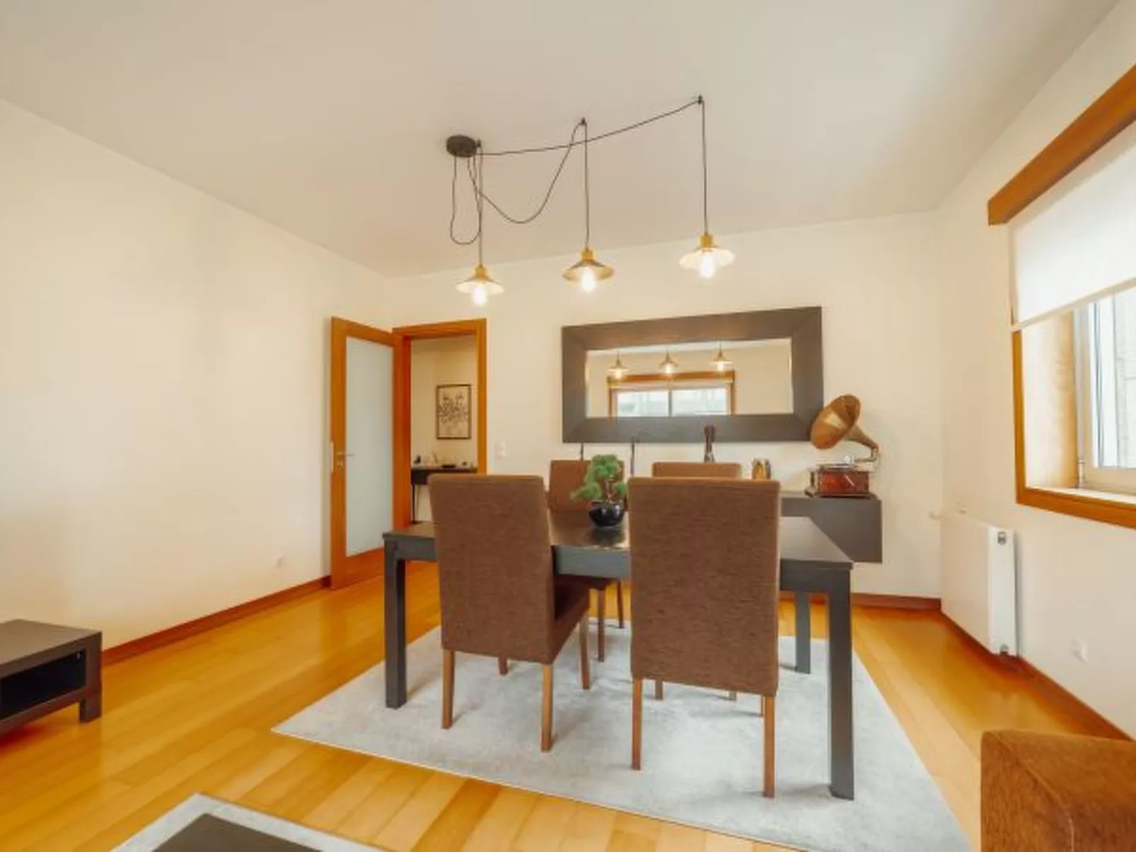 DOWNTOWN DELUXE 6 by VACATIONY - Binnen